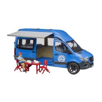 MB Sprinter Camper niebieski z figurką i z akcesoriami BR02684 BRUDER