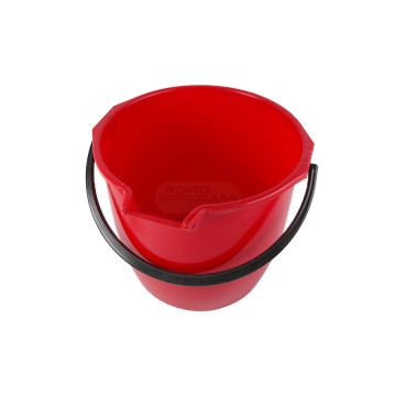 Wiadro plastikowe z uchwytem i  dzióbkiem.