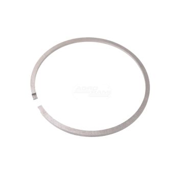 Pierścień metalowy tłoka