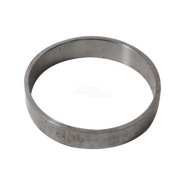 Tuleja uszczelniająca do tylnego mostu